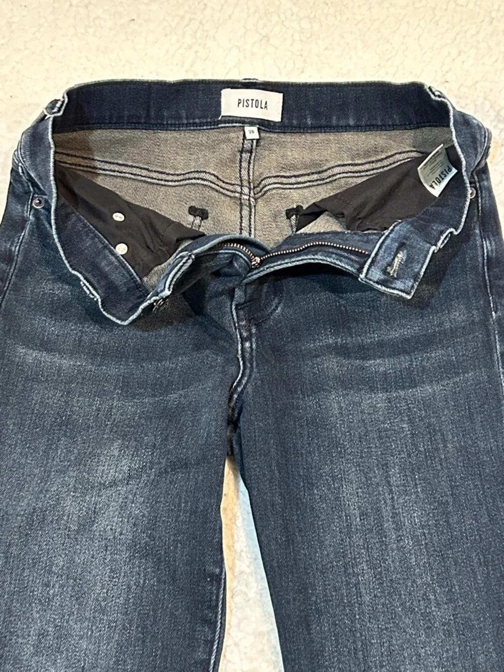 Pistola Madi High Rise Modern Slim Jean size 28 Iconic